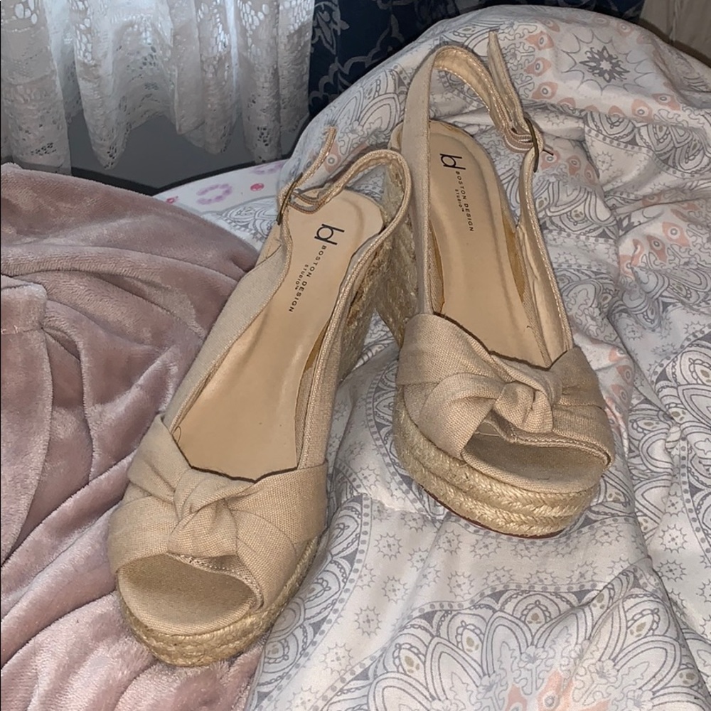 nude wedges